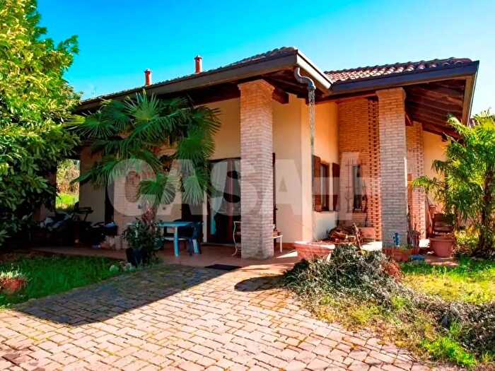 Casa con 6 locali in vendita in Via Caronno Varesino, Morazzone