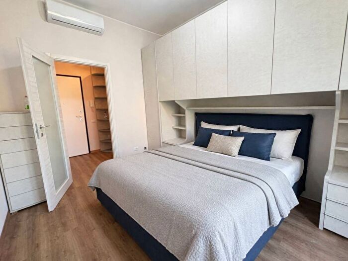 Appartamento bilocale in affitto in Via delle Tuberose, Bande Nere, Milano