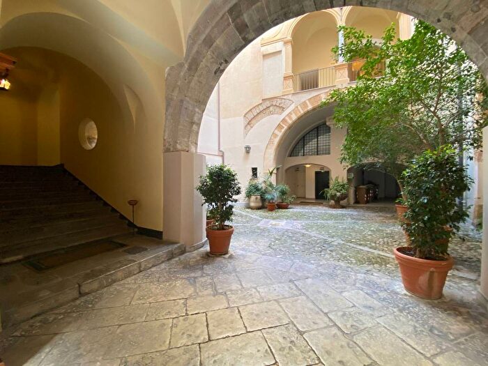 Appartamento bilocale in affitto in Piazzetta Santa Sofia, Castellammare, Palermo