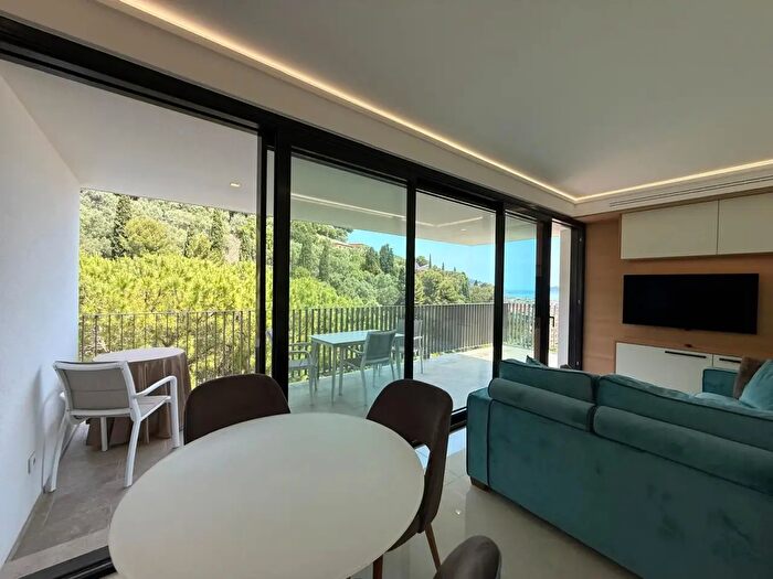 Appartamento trilocale in vendita in Via Ignazio dellOro, Alassio