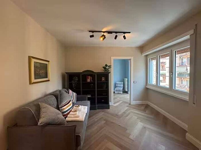 Appartamento trilocale in affitto in Via Calpurnio Pisone, Cinecittà, Roma