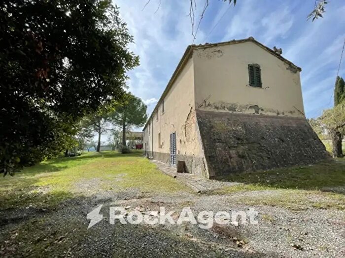 Casa con 6 locali in vendita in Podere Santo Ottaviano, Pomarance