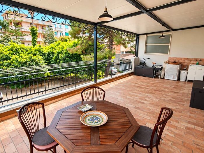 Appartamento con 5 locali in vendita in VIA KENNEDY, Centro, Barcellona Pozzo di Gotto