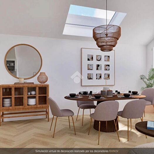 Appartamento quadrilocale in vendita in Via Silvio Pellico, Monza