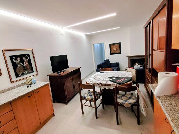 Appartamento trilocale in affitto in Via della Repubblica, Centro, Amelia