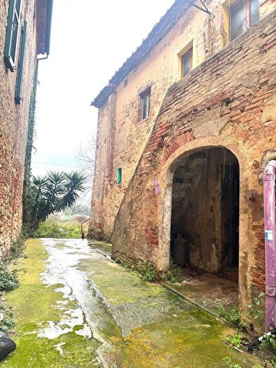 Casa con 6 locali in vendita in l, Casciana Terme Lari