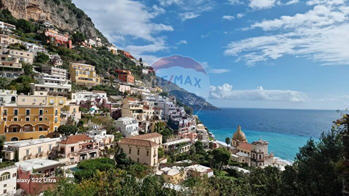 Appartamento bilocale in vendita in Positano