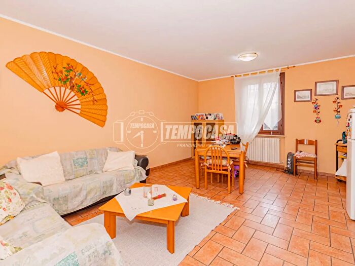 Appartamento trilocale in vendita in Vicolo Filippo Turati B, Parona