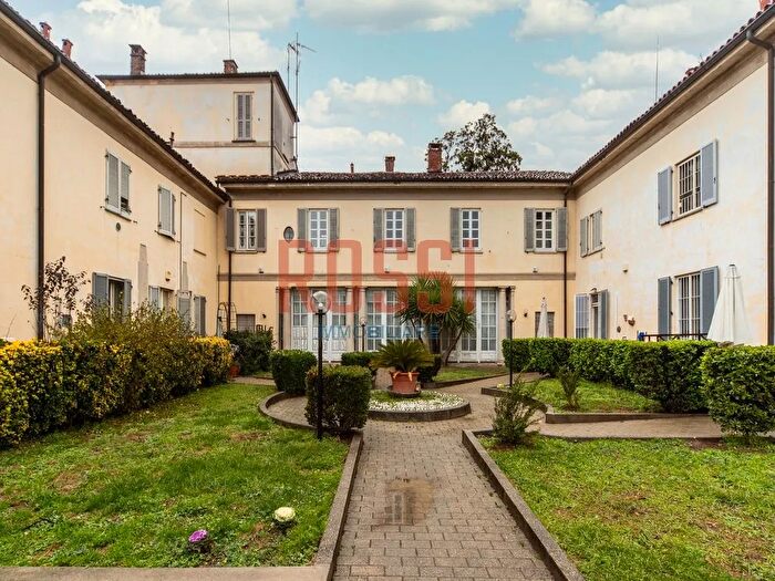 Appartamento quadrilocale in vendita in Via Casati, Monza