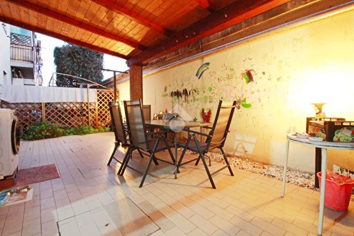 Appartamento quadrilocale in vendita in Via I Maggio, Prato