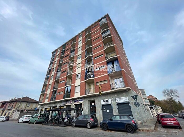 Appartamento trilocale in vendita in Via Paolo Veronese, Torino