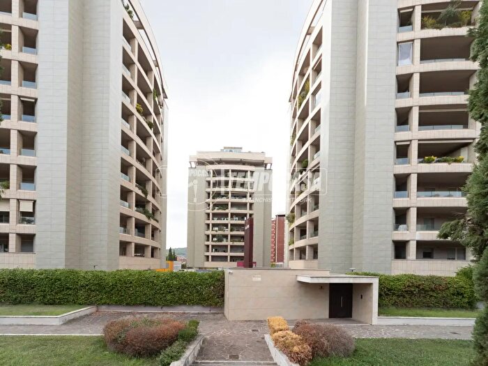 Appartamento trilocale in vendita in Via del Fosso, Perugia