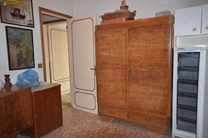 Appartamento con 5 locali in vendita in Piazza Giuseppe Mazzini SNC, Seravezza