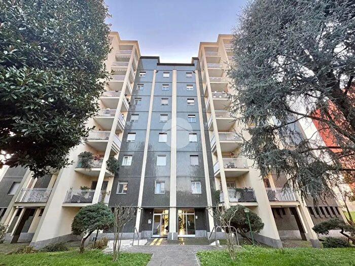 Appartamento quadrilocale in vendita in Via della Libertà, Settimo Milanese