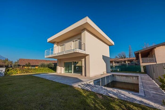 Casa con 5 locali in vendita in Via Pieve Vecchia, Manerba Del Garda