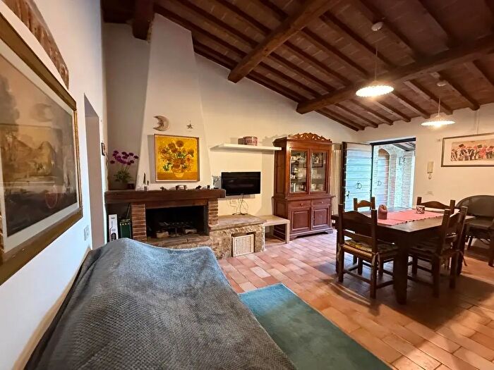 Appartamento trilocale in vendita in San Gimignano