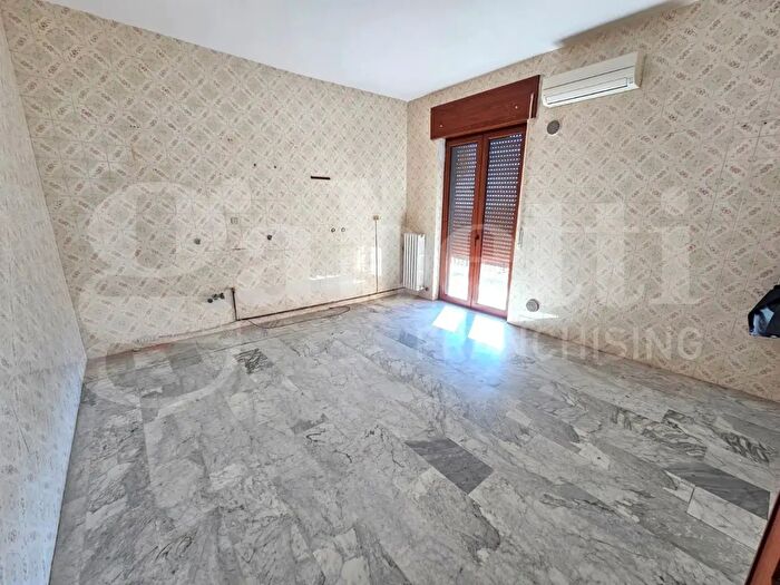 Appartamento quadrilocale in vendita in Via Arno, San Severo