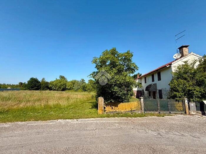 Casa trilocale in vendita in Via Belvedere, Azzano Decimo