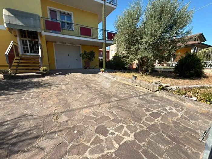 Casa quadrilocale in vendita in Via Trario, Verucchio