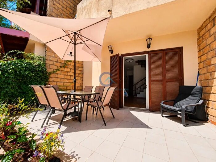 Casa trilocale in affitto in Staletti