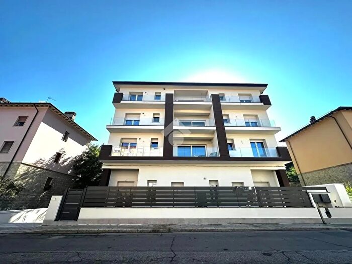 Appartamento trilocale in vendita in Pavullo Nel Frignano