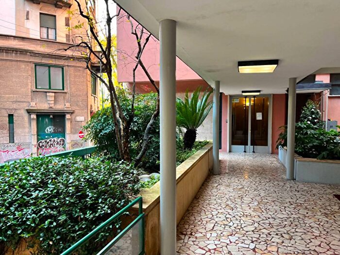 Appartamento trilocale in affitto in Via Giulianova, Lanza, Milano