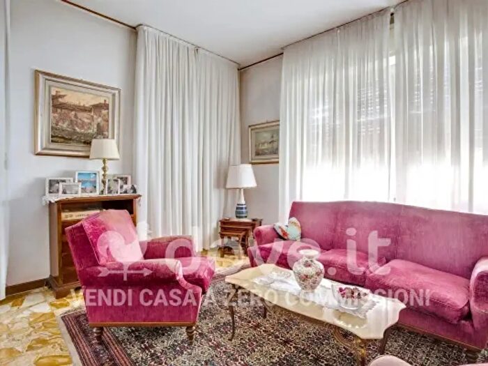 Casa con 6 locali in vendita in Cittiglio