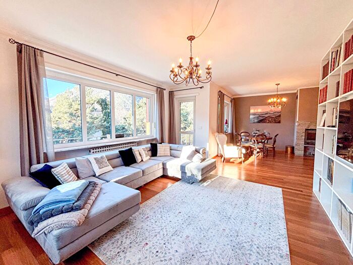 Appartamento con 5 locali in vendita in Viale della Pineta, Perosa Argentina