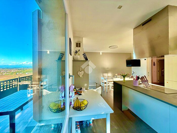 Casa quadrilocale in vendita in Via Palazzina, Rovolon