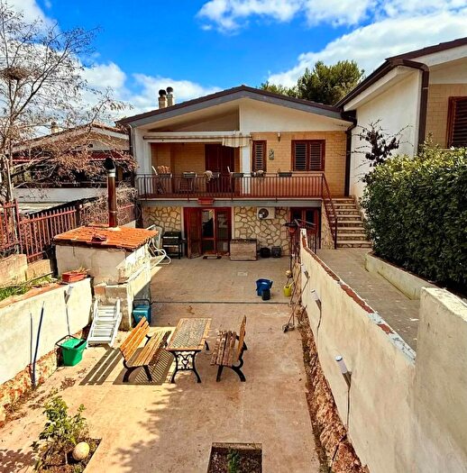 Casa con 6 locali in vendita in Indirizzo Contrada fra Diavolo, Cassano Delle Murge