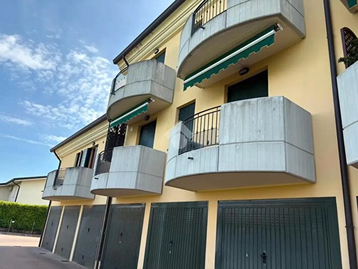 Appartamento bilocale in vendita in Via Madonna, Terrassa Padovana