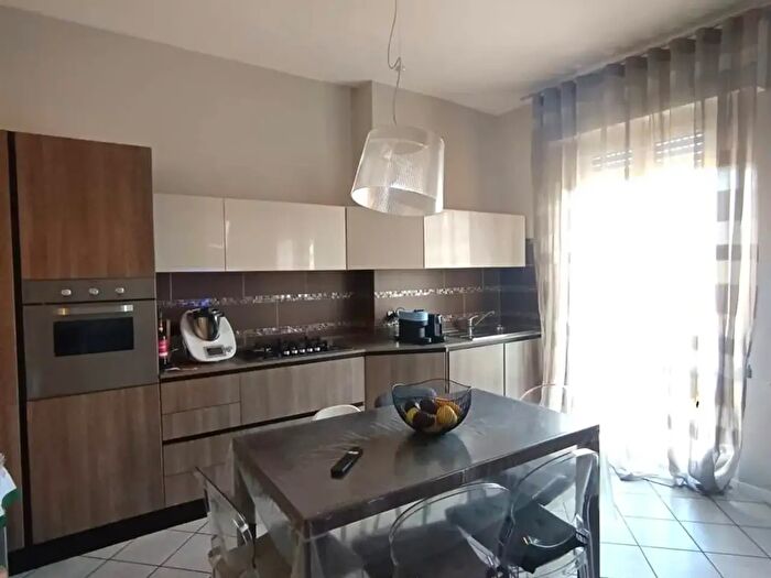 Appartamento trilocale in vendita in Poggibonsi