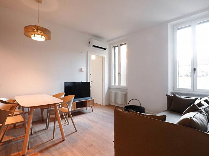 Appartamento bilocale in affitto in Via Marco Polo, Porta Nuova, Milano