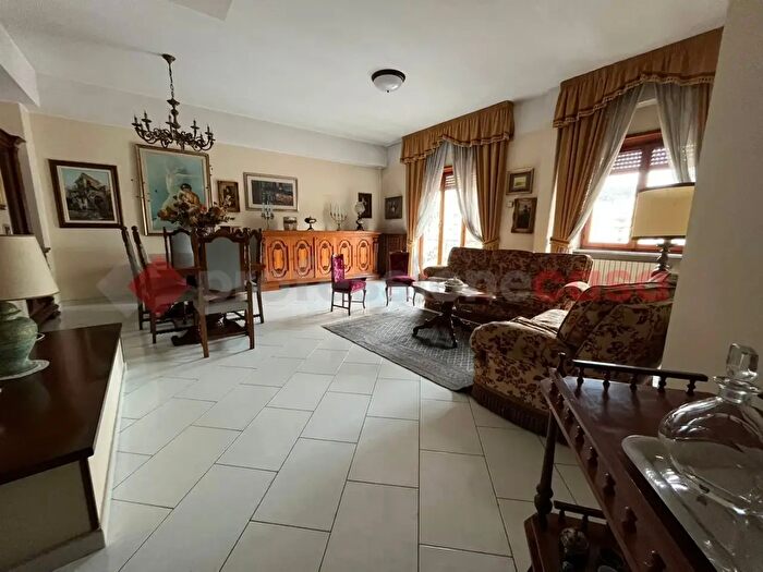 Appartamento quadrilocale in vendita in Via Garigliano Snc, Cassino