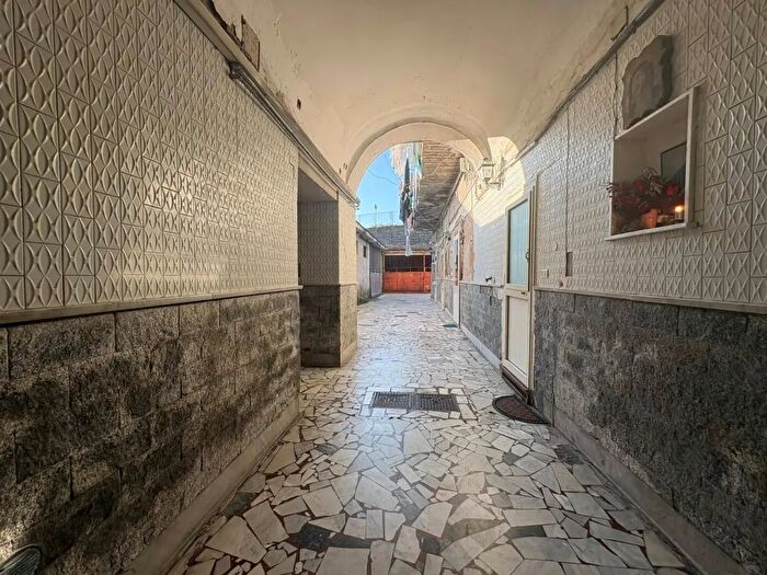 Appartamento trilocale in vendita in Via Comunale Ottaviano, Napoli