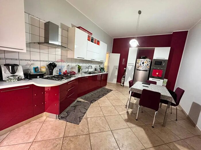 Appartamento quadrilocale in vendita in Via della Pentapoli, Priolo Gargallo