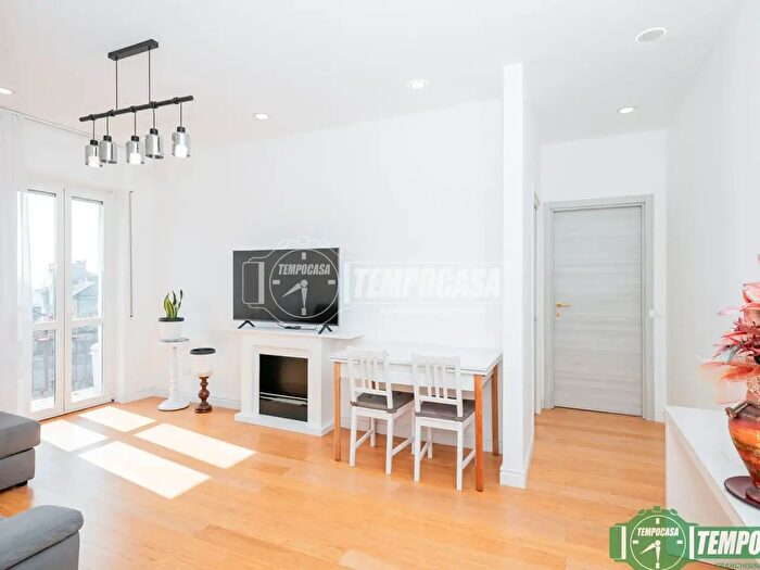 Appartamento bilocale in vendita in Via Cascinetta, Tavazzano Con Villavesco