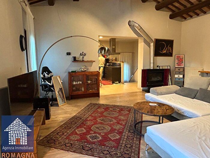 Casa con 8 locali in vendita in Ravenna