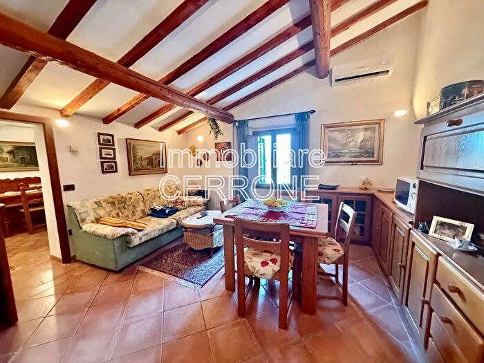 Appartamento trilocale in vendita in Cecina