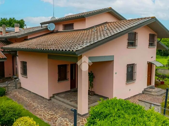Casa trilocale in vendita in Via Martin Luther King, Baricella