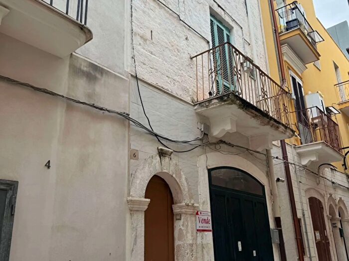 Casa quadrilocale in vendita in Via Pinto, Mola Di Bari
