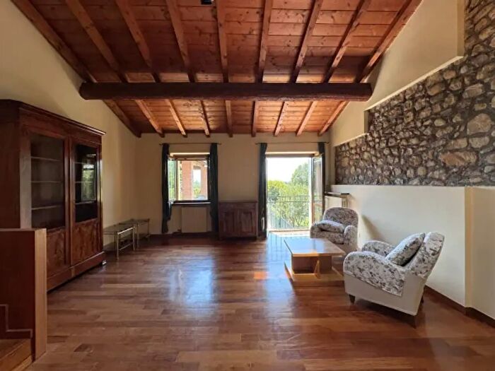 Casa con 6 locali in vendita in Via Ca Dedè, Negrar