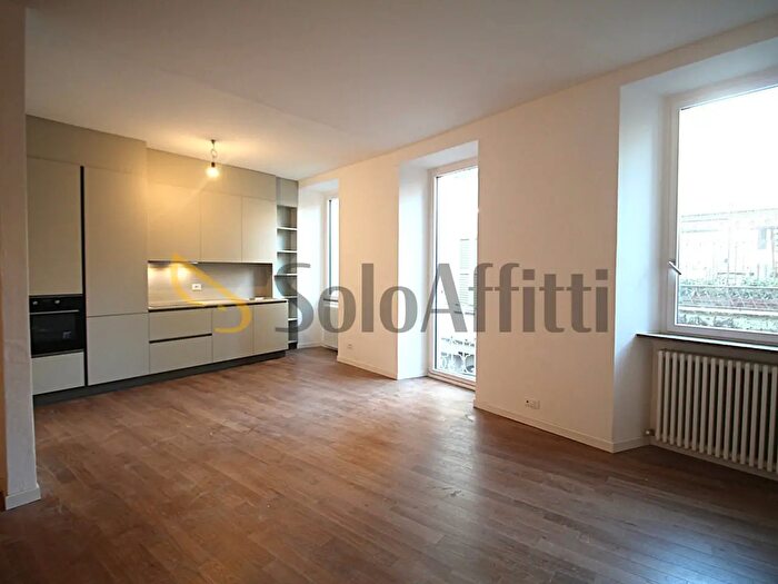 Appartamento trilocale in affitto in Via Giuseppe Bovara, Lecco