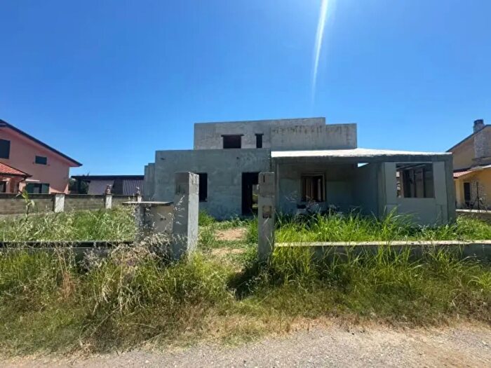 Casa con 6 locali in vendita in Contrada Siena, Furnari