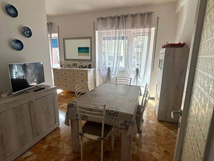 Appartamento trilocale in affitto in Via Giovanni Amarena, San Fruttuoso, Genova