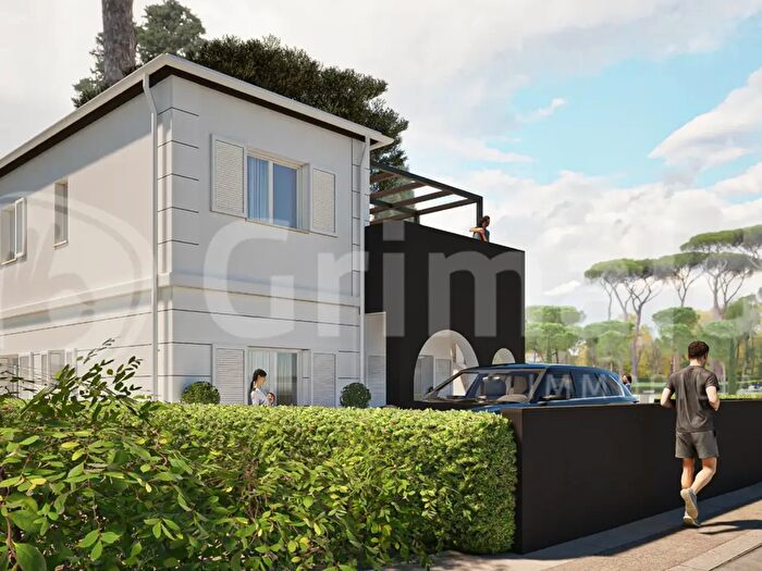 Appartamento quadrilocale in vendita in Via Corridoni, Cervia