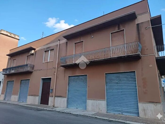 Appartamento trilocale in vendita in Via Due Giugno, Erice