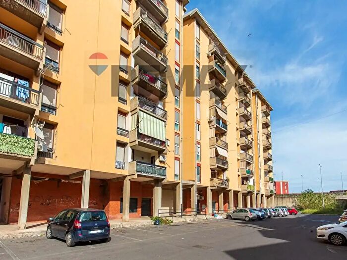 Appartamento con 6 locali in vendita in Viale Bummacaro, Catania