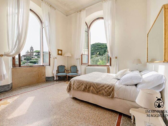 Casa quadrilocale in affitto in Piazza Giacomo Bastreri, Centro, Portovenere