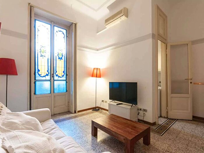 Appartamento trilocale in affitto in Via Francesco Londonio, Paolo Sarpi, Milano